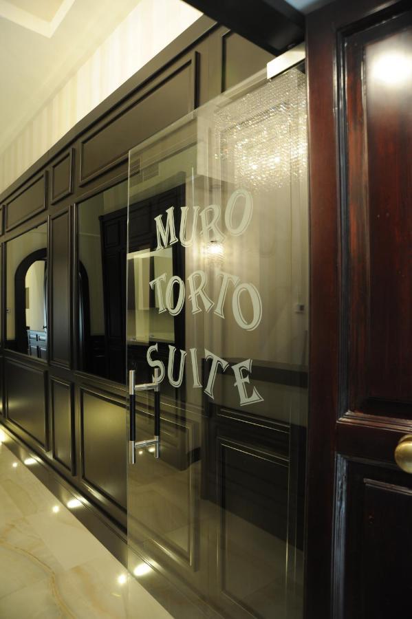 Muro Torto Suite - Struttura Sanificata Giornalmente Con Ozono E Prodotti Specifici Conformi Al Decalogo Del Ministero Salute - Personale Sottoposto A Test Sierologico Periodicamente Foggia Eksteriør bilde