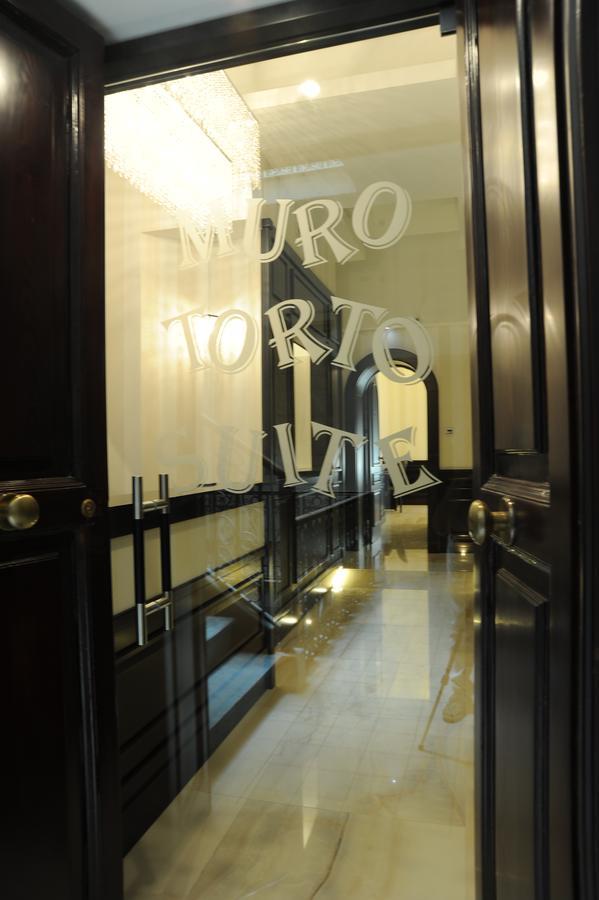 Muro Torto Suite - Struttura Sanificata Giornalmente Con Ozono E Prodotti Specifici Conformi Al Decalogo Del Ministero Salute - Personale Sottoposto A Test Sierologico Periodicamente Foggia Eksteriør bilde
